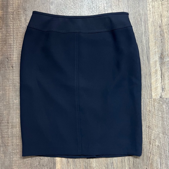 Jones Studio Separates Black Office Pencil Midi Skirt
Lined Size 6 - Picture 2 of 4